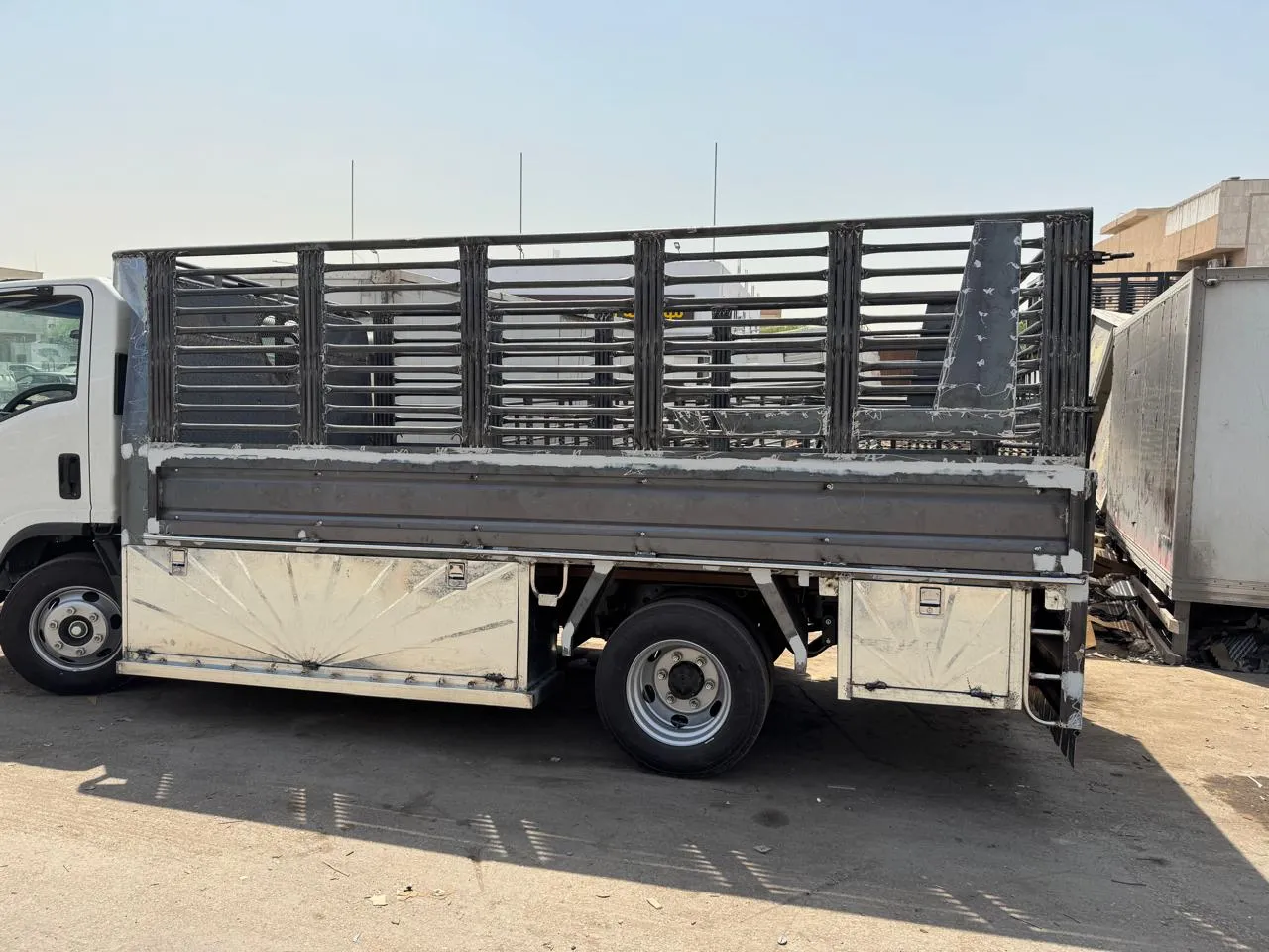 صناديق دينات الرياض للبيع | جودة عالية وتصميم حسب الطلب