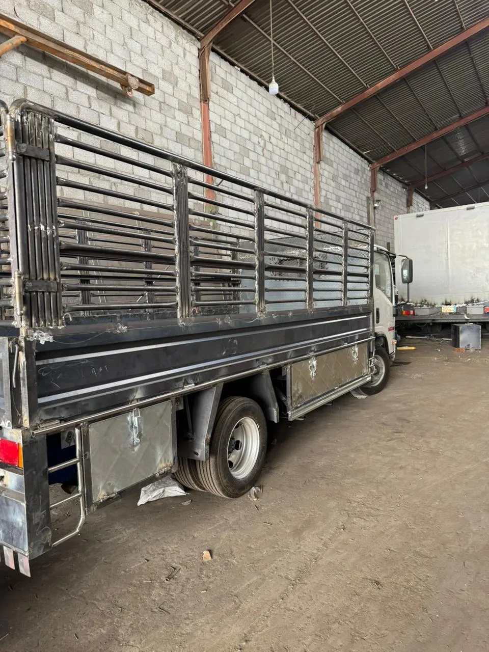 ورشة تدبيل شاص دينات الرياض