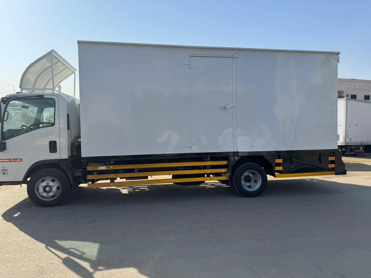 تفصيل وتركيب  بيع صناديق  دينات مستعملة حسب الطلب الرياض