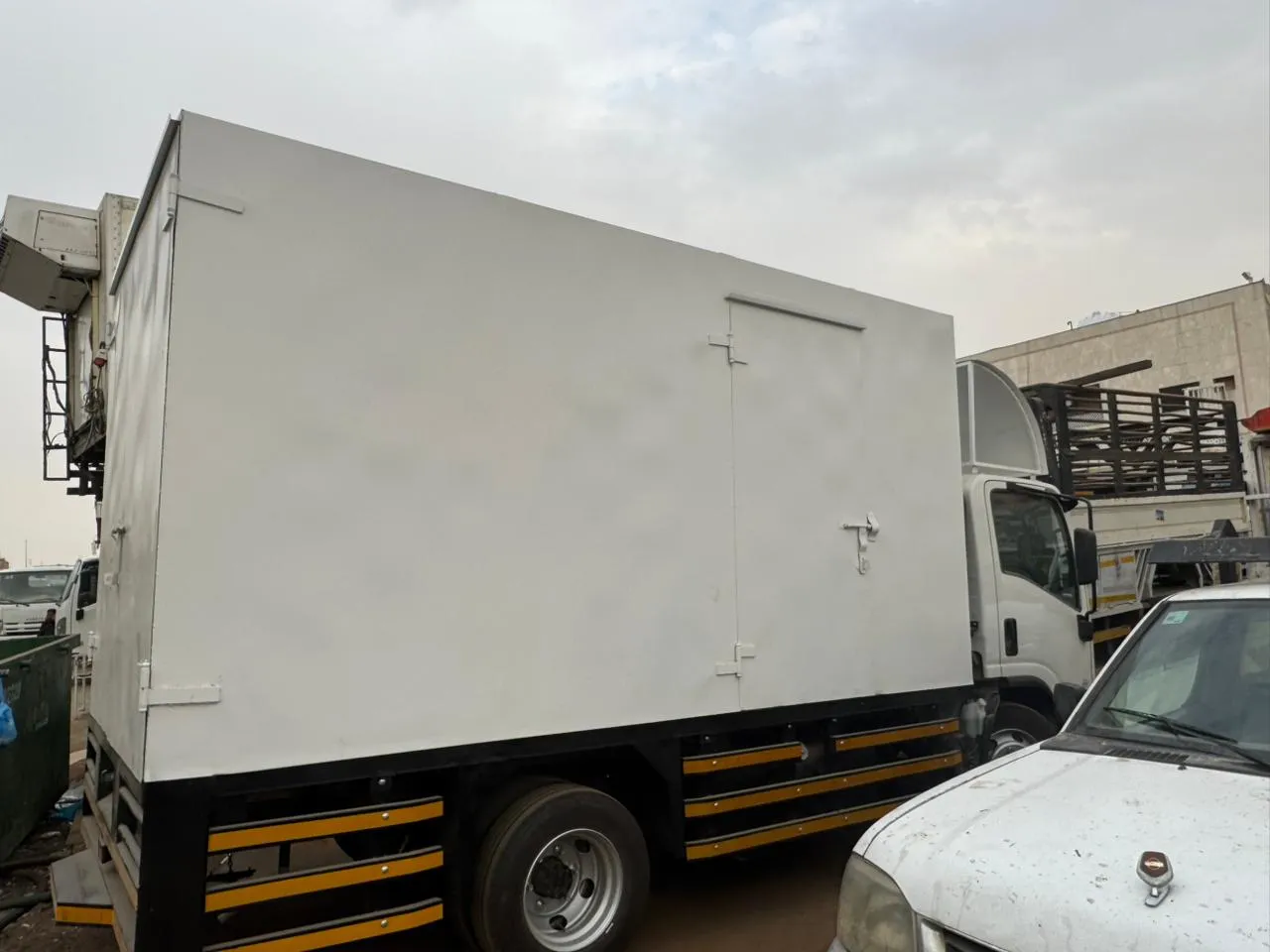 بيع صناديق نقل دينات صغير مطعج في الرياض