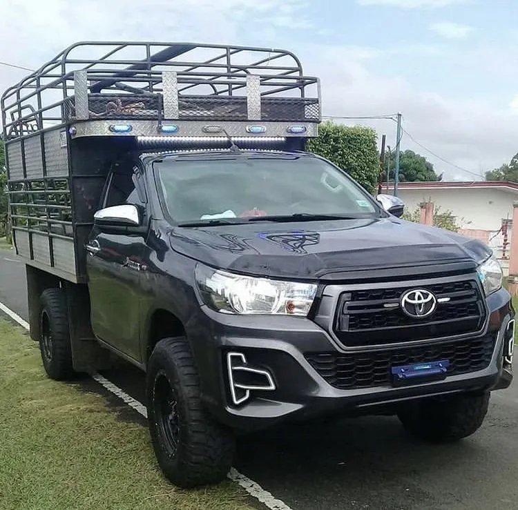 تركيب شبوك سيارات حديد ورش لحام في الرياض